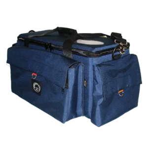 Maleta de transporte profesional en color azul de la marca Working Easy, fabricada en tejido técnico de alta resistencia con múltiples bolsillos externos y correa de hombro reforzada para equipos audiovisuales.