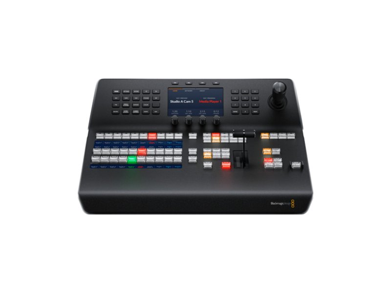 Panel de control profesional compacto Blackmagic Design ATEM 1 M/E Advanced Panel 10 en color negro, con 10 botones de entrada iluminados, palanca de transición T-bar, joystick 3D y pantalla LCD integrada para realización en directo.