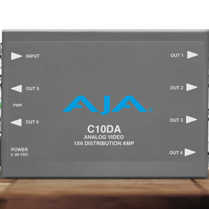 Distribuidor AJA C10DA para amplificación y distribución profesional de señales analógicas de vídeo.