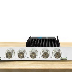 Tarjeta AJA Corvid 44 12G BNC con conexiones BNC profesionales para captura y reproducción UHD y 4K.