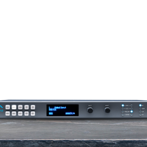 Conversor y sincronizador AJA FS-2 para gestión profesional de señales de vídeo HD y SD.