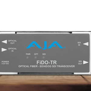 Transceptor AJA FiDO-TR para transmisión y recepción SDI bidireccional mediante fibra óptica.