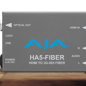 Conversor AJA HA5-Fiber para transmisión HDMI sobre fibra óptica profesional.