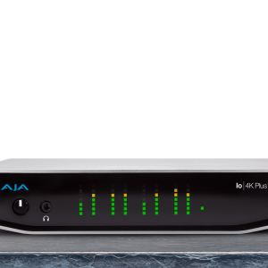 Interfaz AJA Io 4K Plus para captura y reproducción profesional de vídeo UHD y 4K.