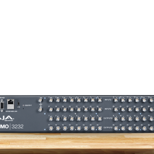 Router AJA KUMO 3232 para distribución profesional SDI broadcast.
