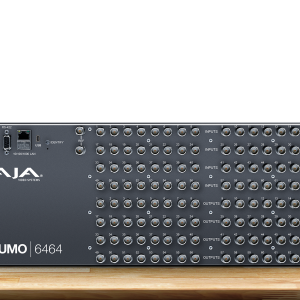 Router AJA KUMO 6464 para distribución profesional SDI de alta densidad.