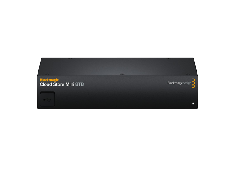 Blackmagic Cloud Store Mini 8TB con diseño compacto de sobremesa, almacenamiento flash integrado, cuatro puertos Ethernet 10G, salida HDMI de monitorización y sincronización Blackmagic Cloud para entornos de producción audiovisual profesional.