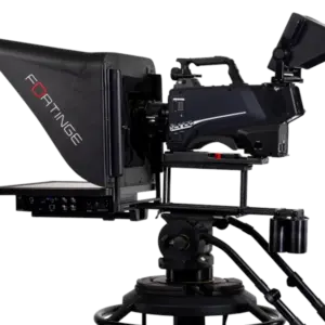 Fortinge ERA IP Studio Teleprompter con monitor profesional, cristal 70/30 y conectividad NDI, HDMI y 3G-SDI para estudios de televisión.