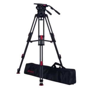 Sistema profesional OZEN 25CF2M con rótula AGILE 25 y trípode de fibra de carbono de doble etapa para cine y producción broadcast profesional.