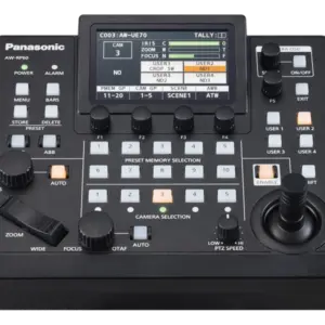 Controlador remoto Panasonic AW-RP60GJ para cámaras PTZ con pantalla LCD de 3,5", joystick profesional, control IP y alimentación PoE.