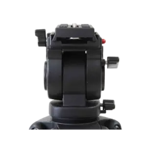 Trípode profesional Daiwa DSV-55 con cabeza fluida de 65 mm, patas de aluminio de doble tramo y separador central para cámaras de vídeo.