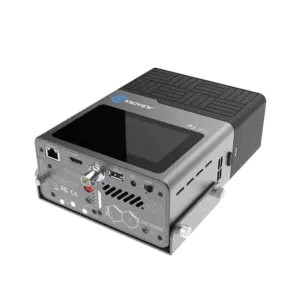Codificador portátil Kiloview P3 con tecnología 5G/4G Bonding, entradas HDMI 4K y 3G-SDI, compatible con SRT, NDI® HX, H.265 y retransmisiones profesionales.