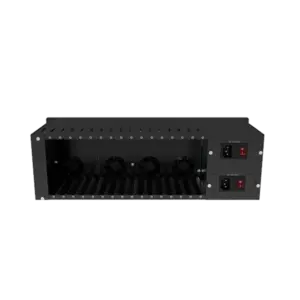 Chasis rack Kiloview RU03 de 3U con capacidad para dieciséis módulos, doble fuente redundante y sistema de refrigeración para instalaciones broadcast profesionales.