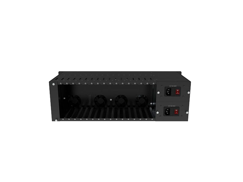 Chasis rack Kiloview RU03 de 3U con capacidad para dieciséis módulos, doble fuente redundante y sistema de refrigeración para instalaciones broadcast profesionales.